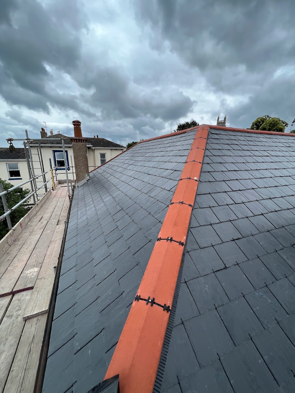 AK Roofing and Property Maintenance